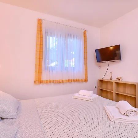 Argo * Mali Lošinj