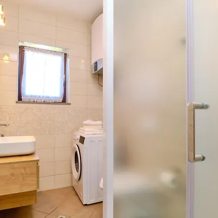 Argo Apartment *